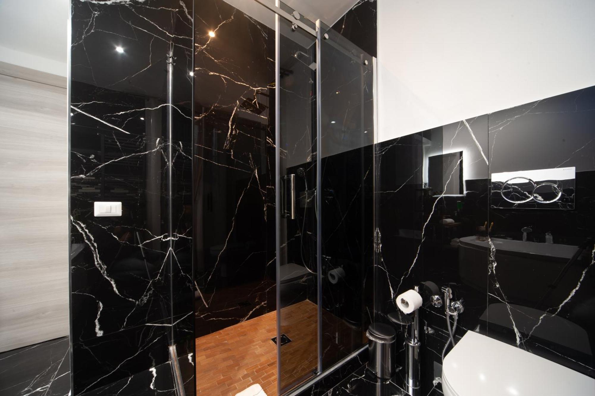Farnese Jacuzzi Apartamento *